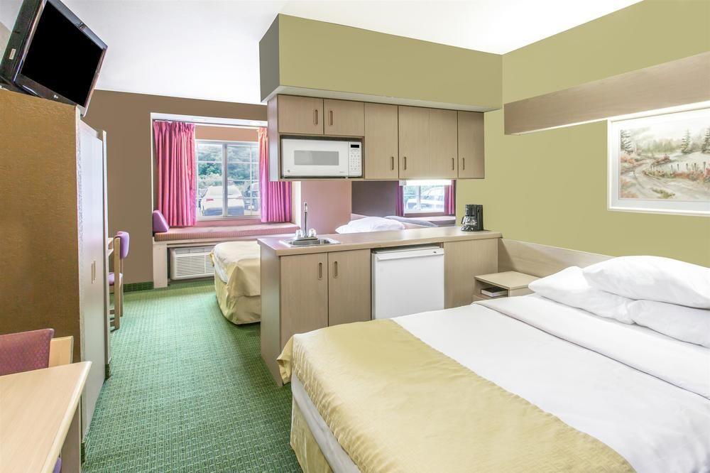 Quality Inn & Suites Maggie Valley - Cherokee Area Exterior photo